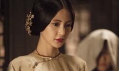 只跟朋友妈妈接吻